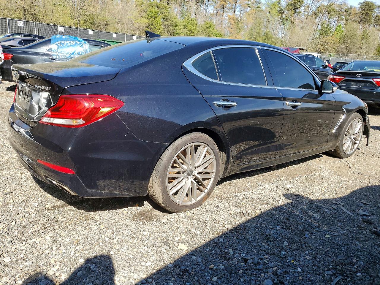 Genesis G70 2.0t 2.0t