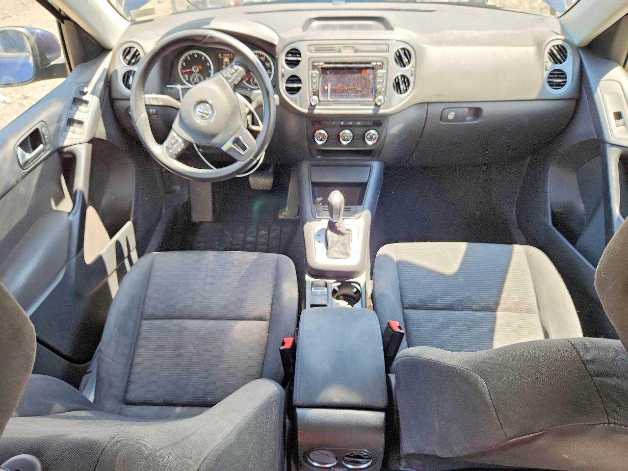 Volkswagen Tiguan S