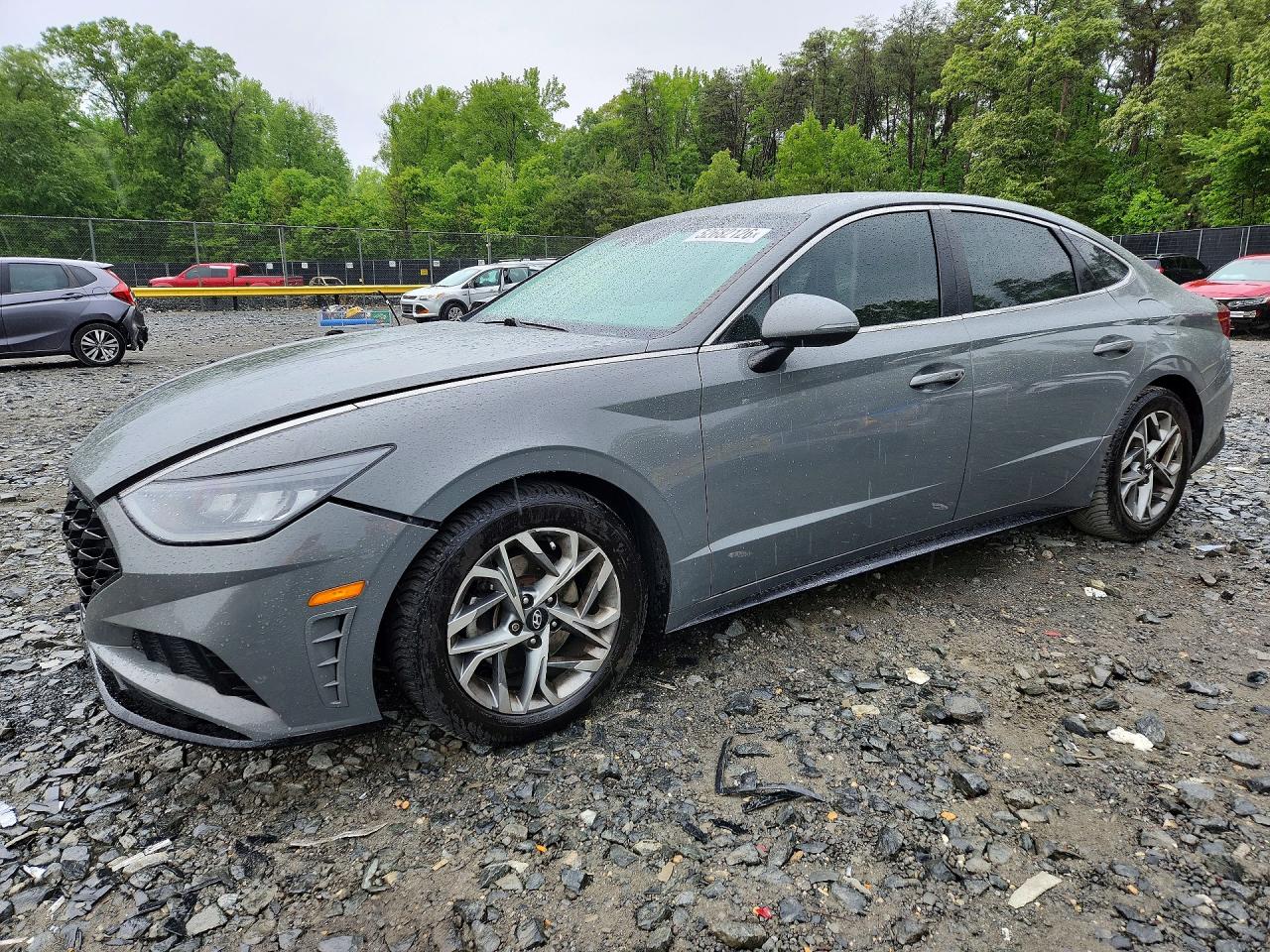 Salvage Hyundai SONATA Image