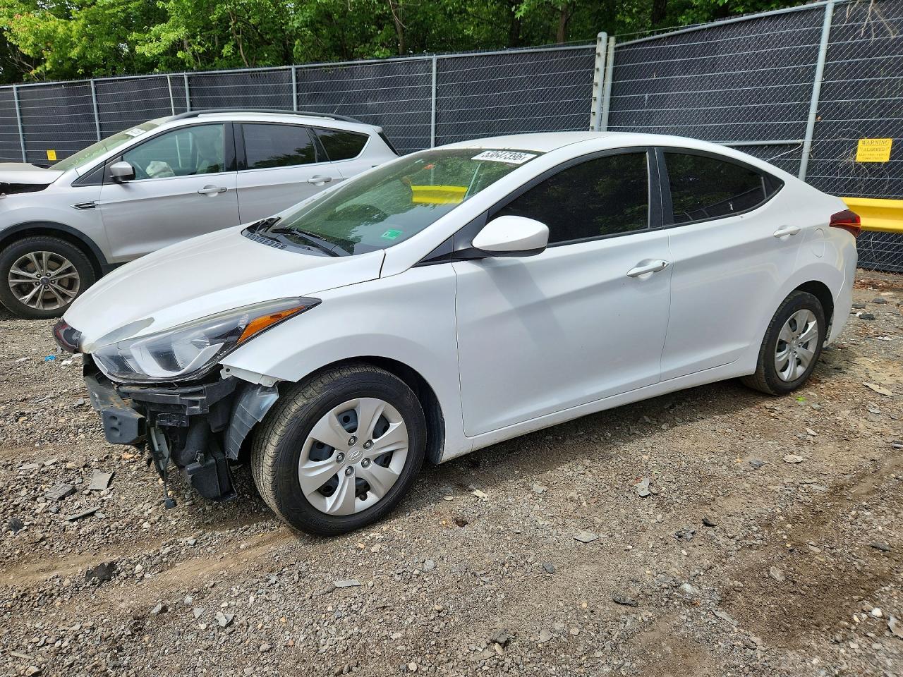 Salvage Hyundai ELANTRA Image