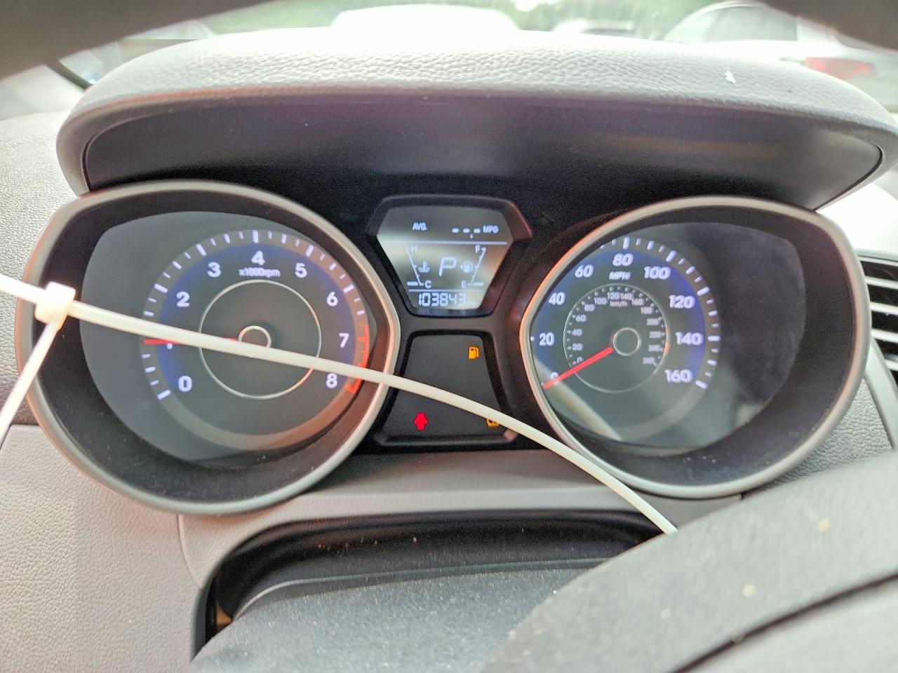 Hyundai ELANTRA Se
