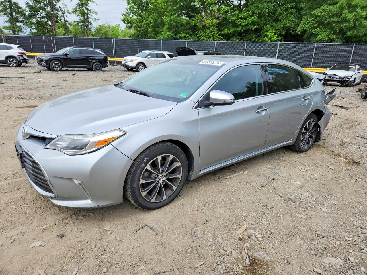 Salvage Toyota Avalon Image