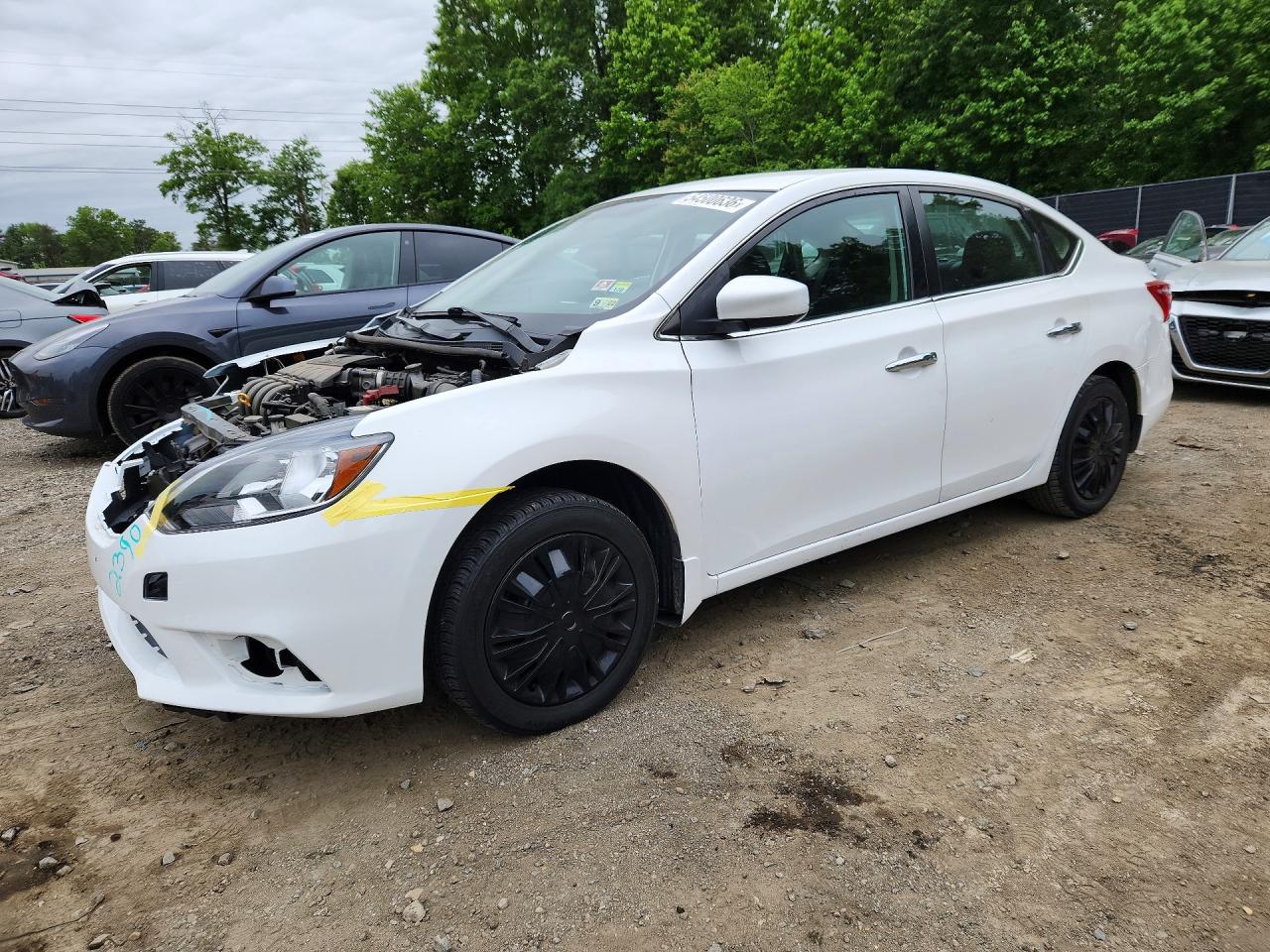 Salvage Nissan Sentra Image