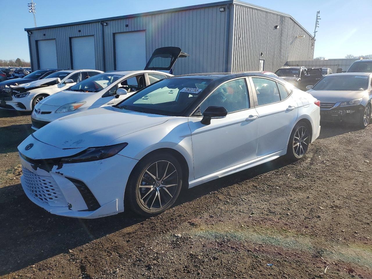 Salvage Toyota Camry Image