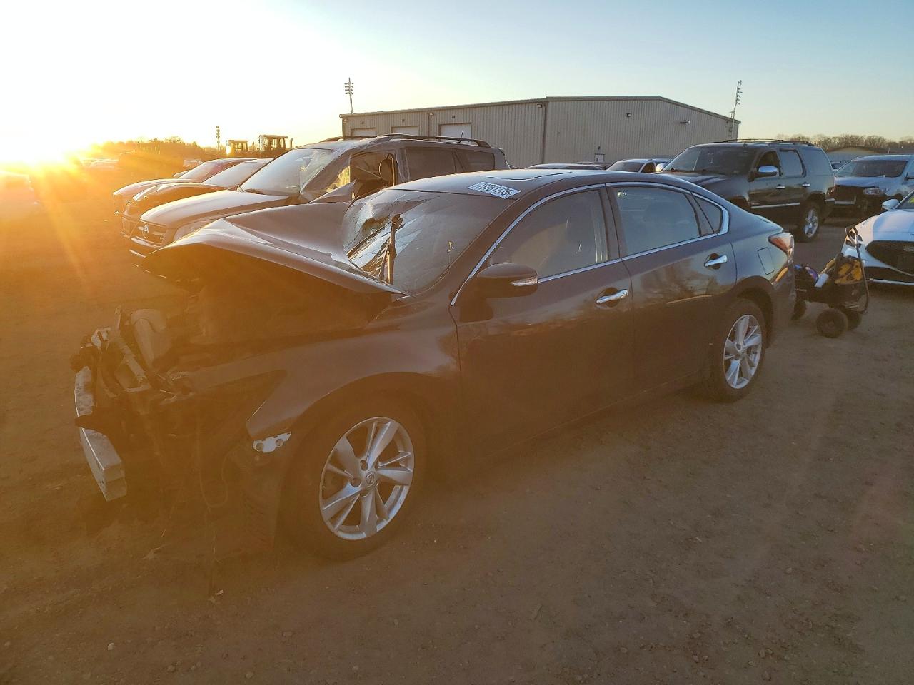 Salvage Nissan Altima Image
