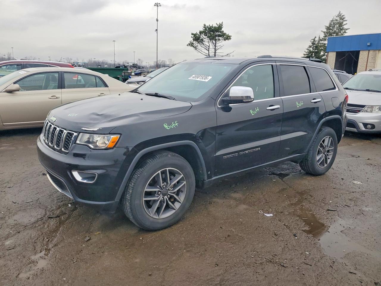 Salvage Jeep Cherokee Image