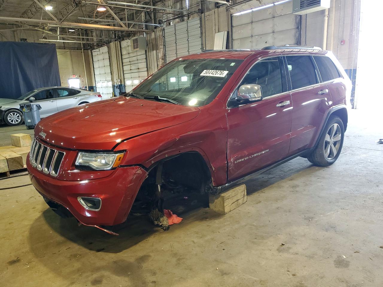 Salvage Jeep Cherokee Image