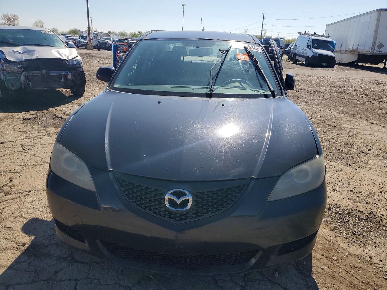 Mazda 3 I