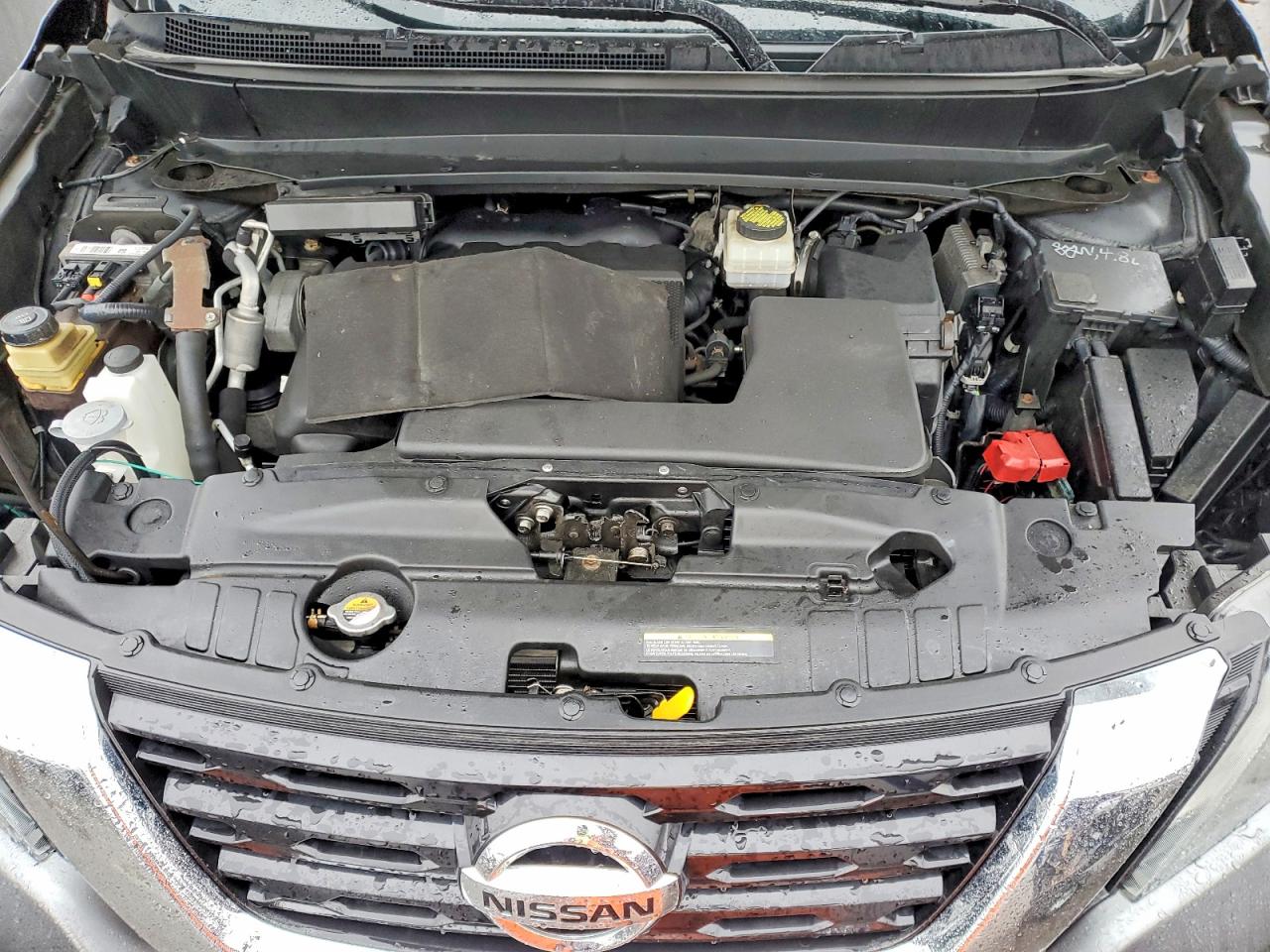 Nissan Pathfinder S