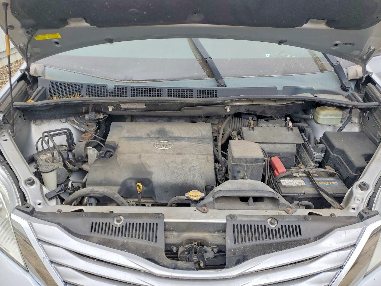 Toyota Sienna Le