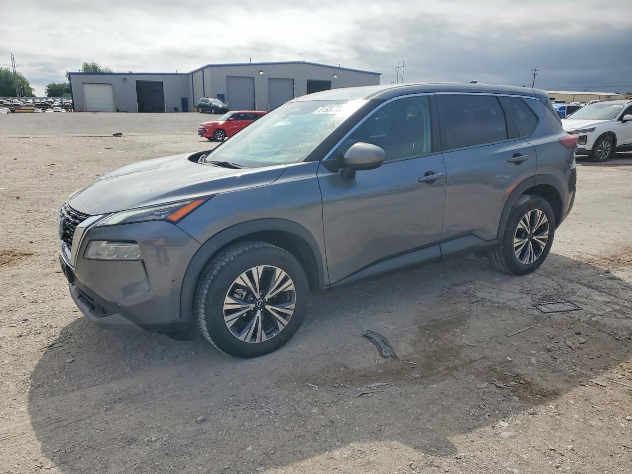 Salvage Nissan Rogue Image