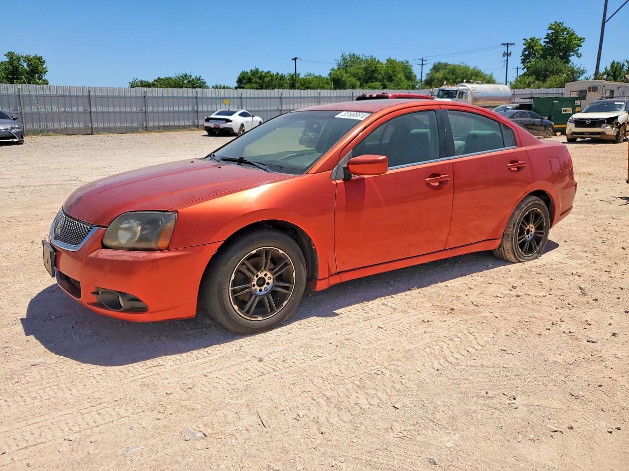 Salvage Mitsubishi Galant Image