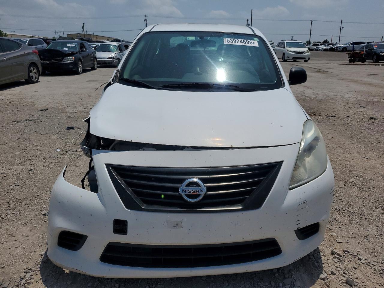 Nissan Versa 1.6 S Plus
