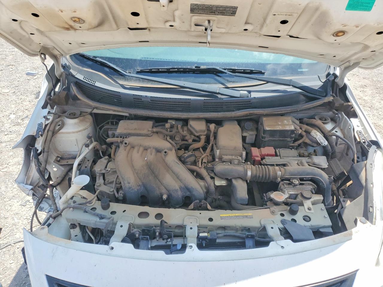 Nissan Versa 1.6 S Plus