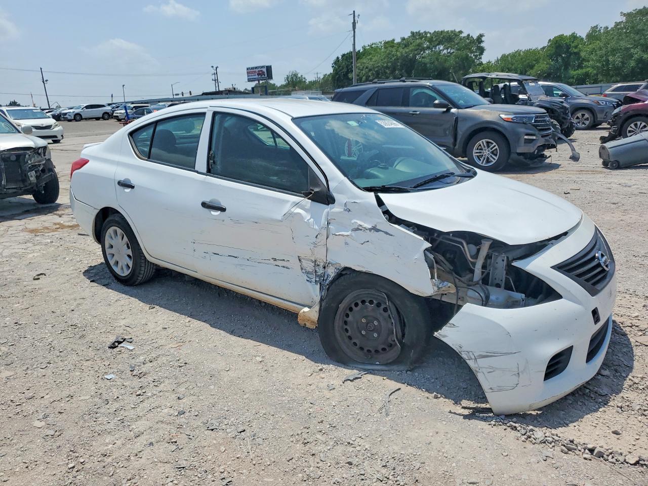 Nissan Versa 1.6 S Plus