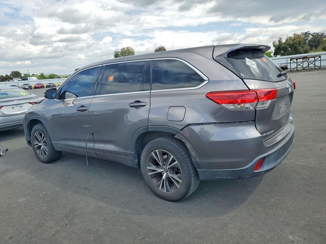 Toyota Highlander Le