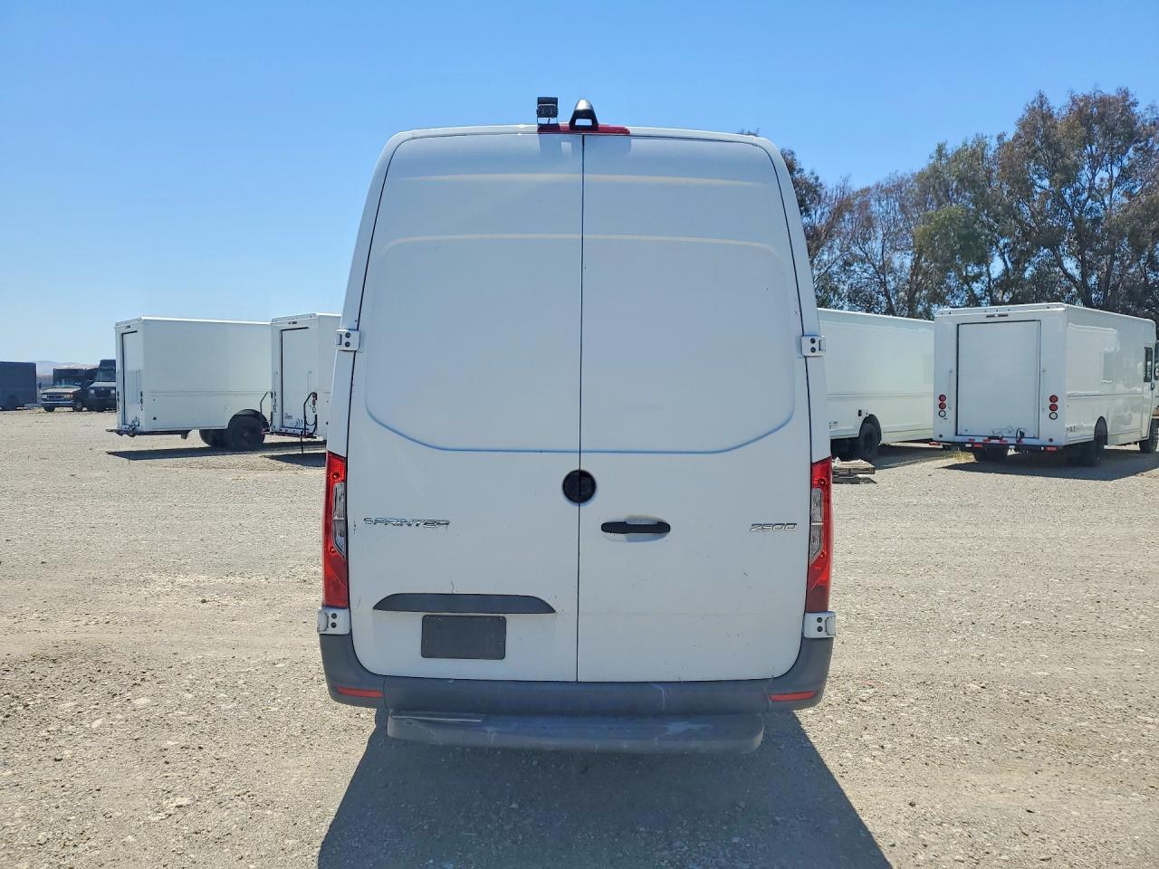Mercedes-Benz Sprinter 2500