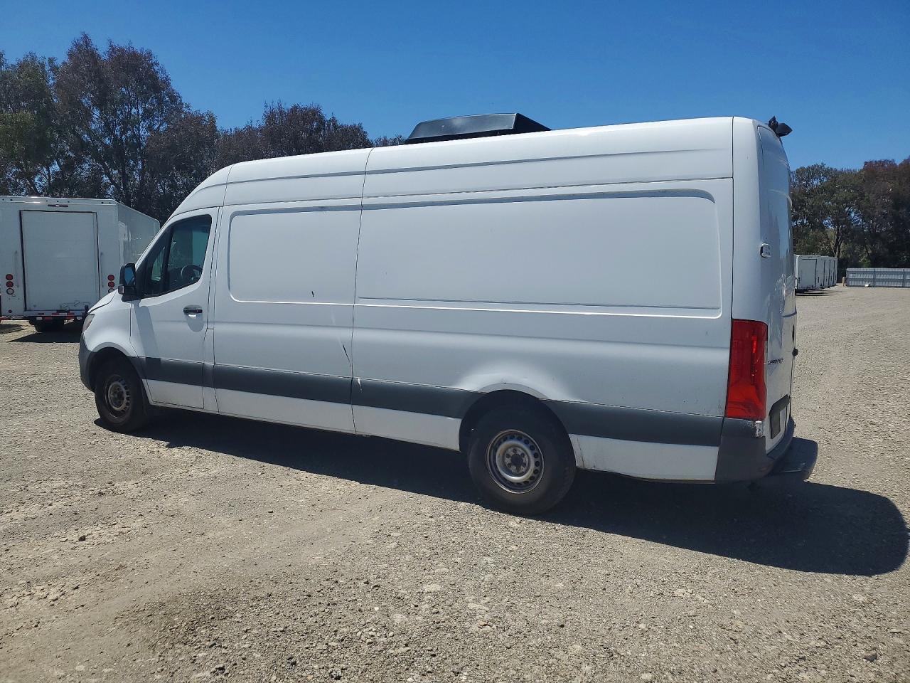 Mercedes-Benz Sprinter 2500