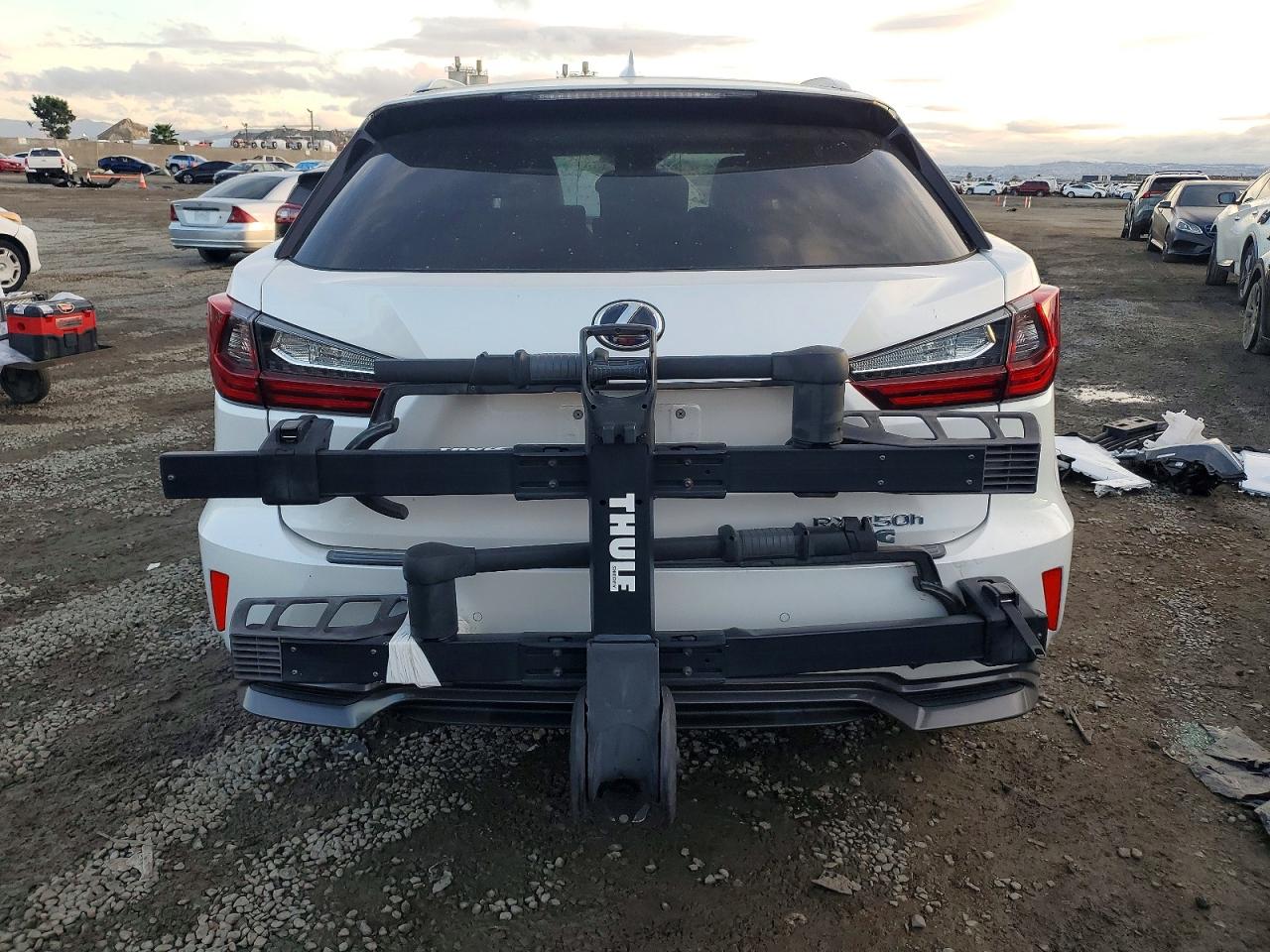 Lexus RX Base