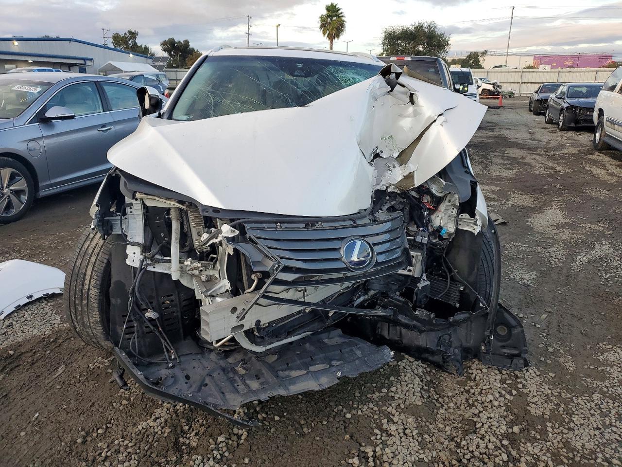 Lexus RX Base