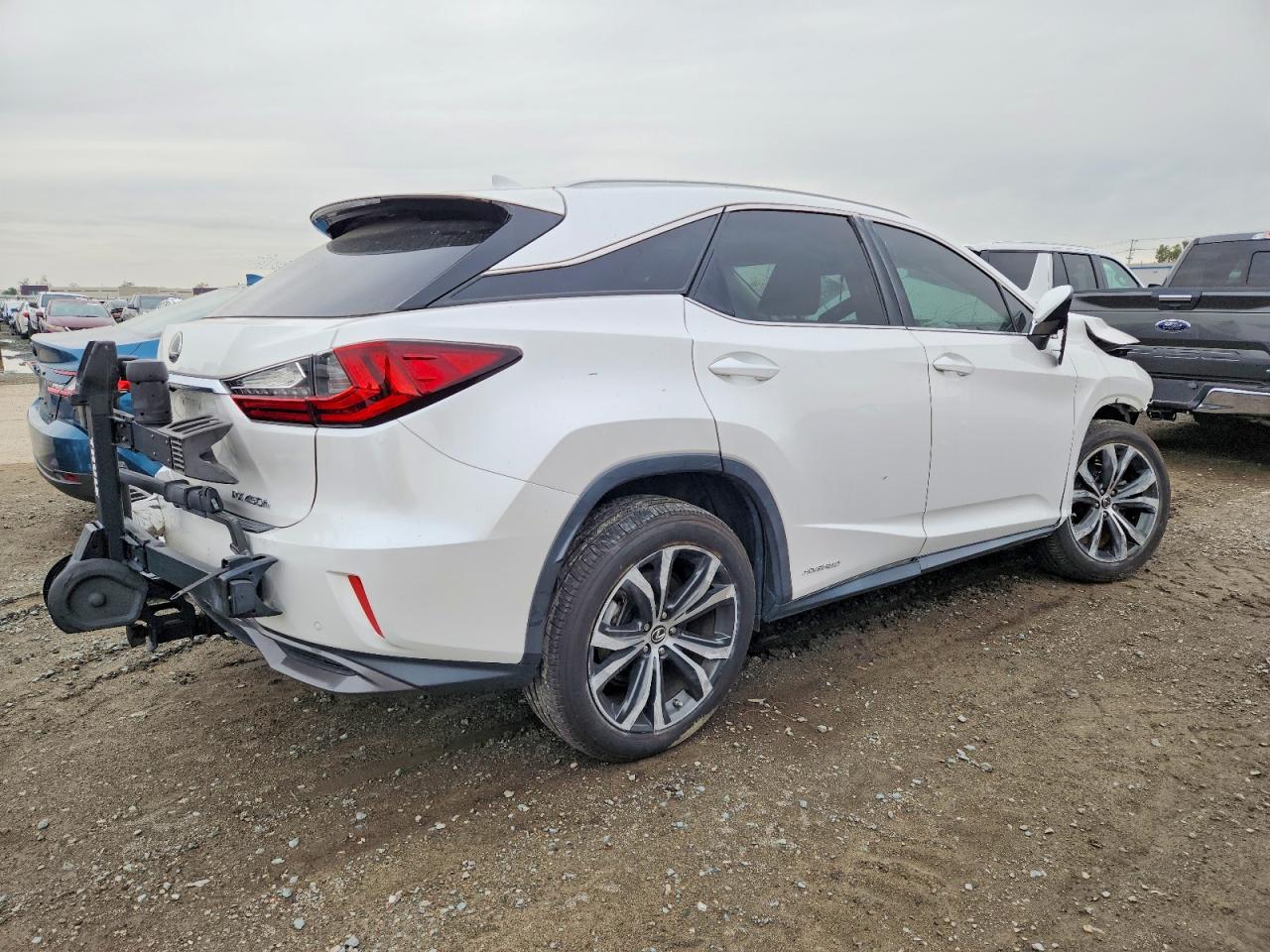 Lexus RX Base