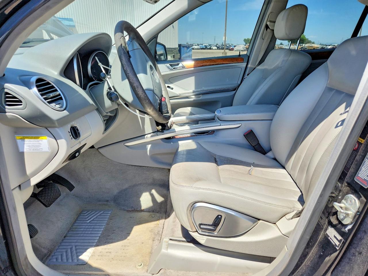 Mercedes-Benz M-Class 350