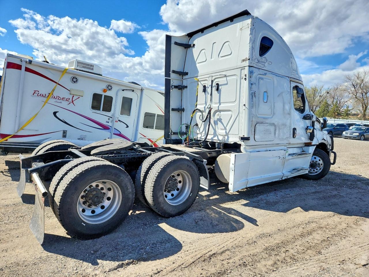 Freightliner Cascadia 126