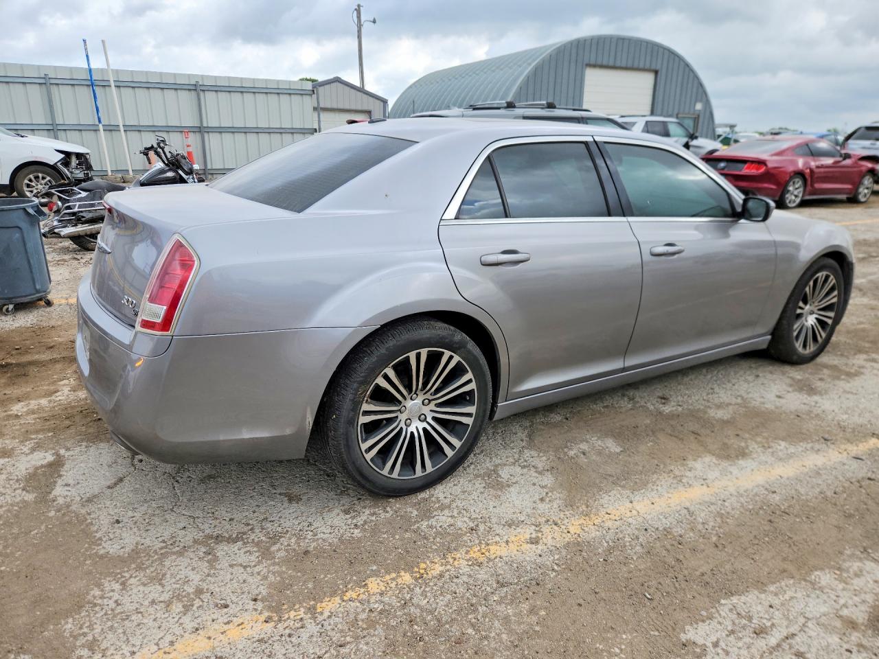 Chrysler 300 S