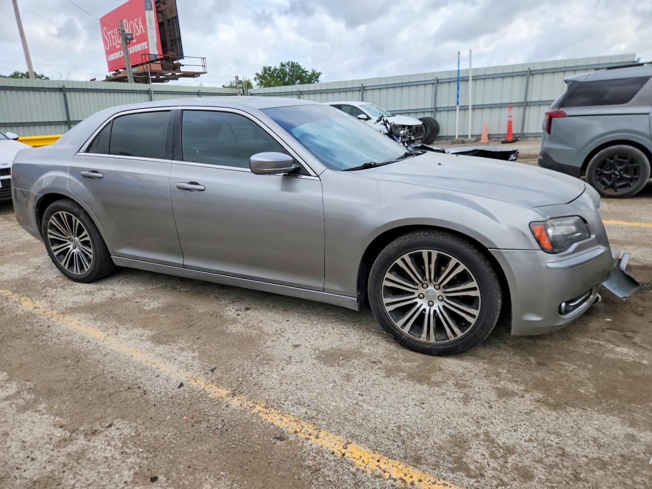 Chrysler 300 S