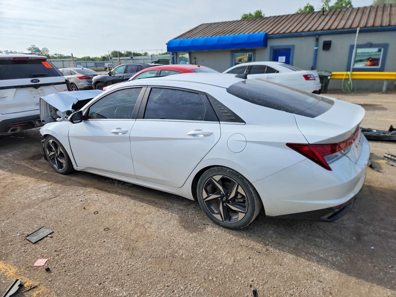 Hyundai ELANTRA Sel