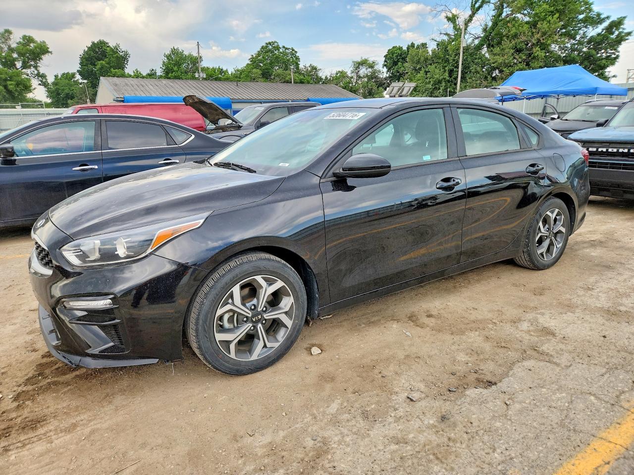 Salvage Kia Forte Image