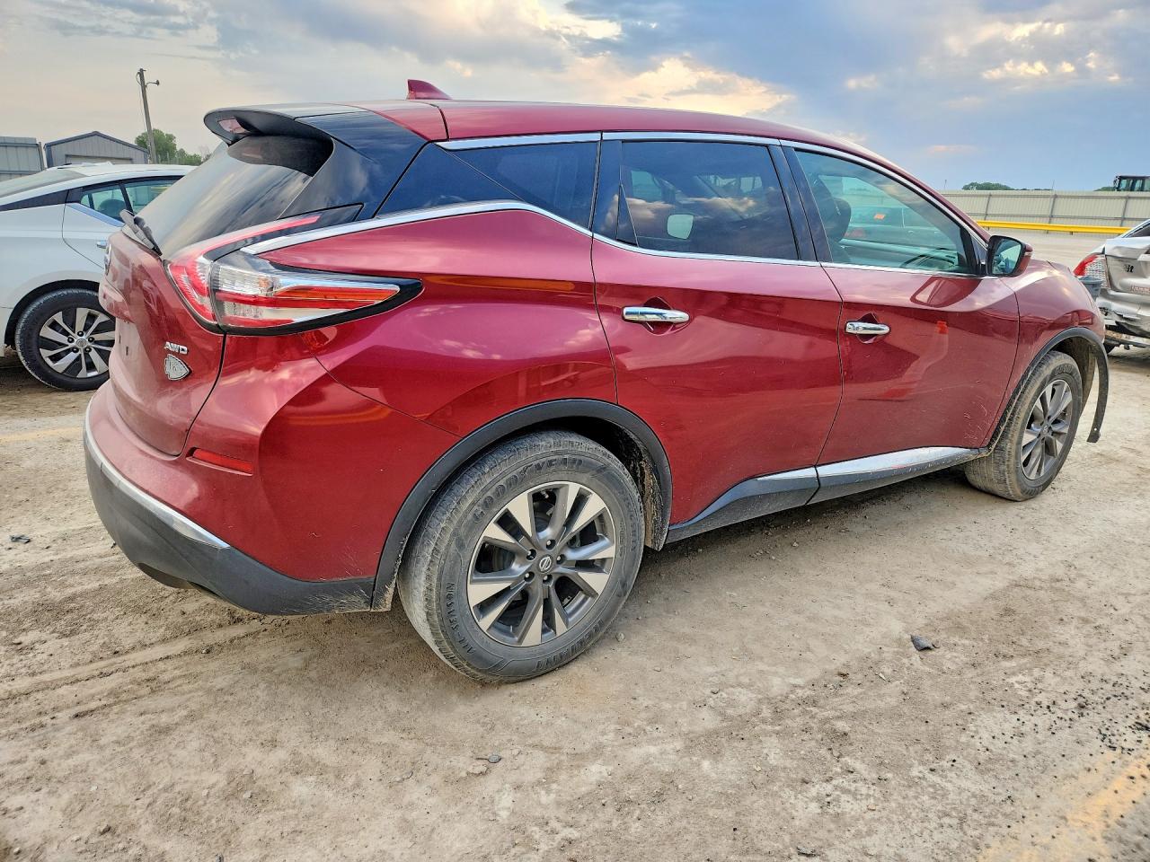 Nissan Murano S