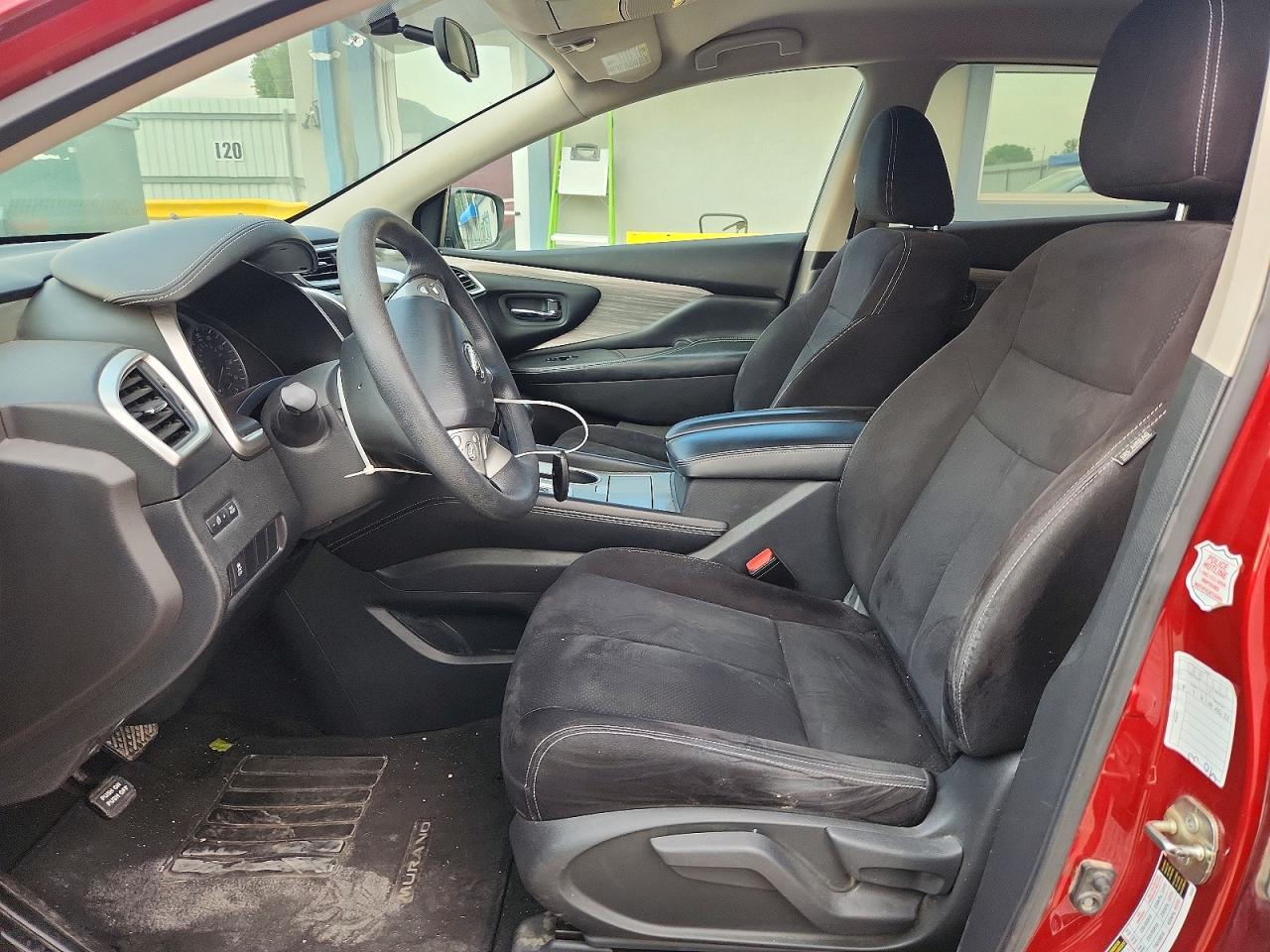 Nissan Murano S