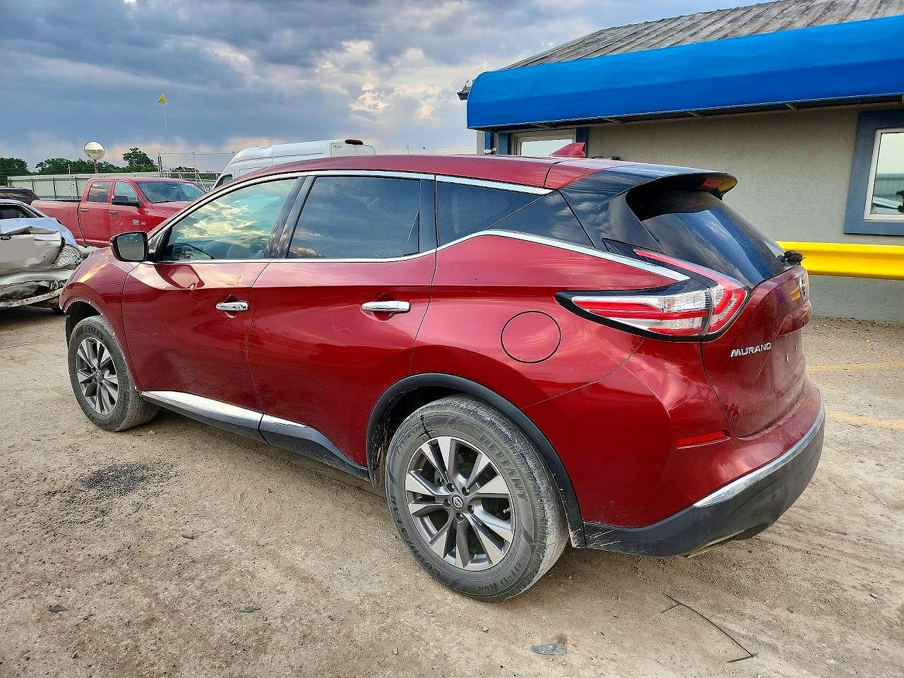 Nissan Murano S