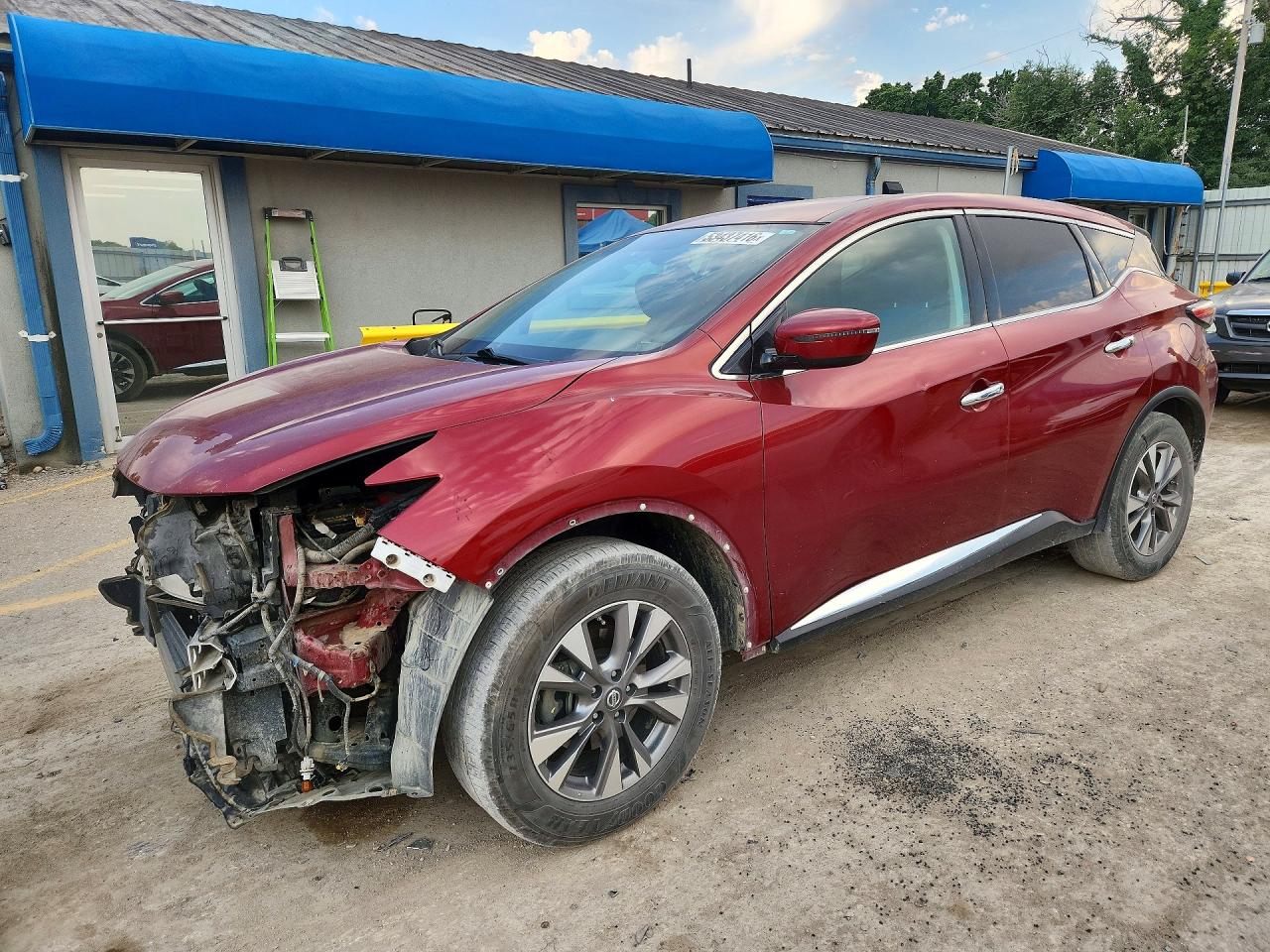Salvage Nissan Murano Image