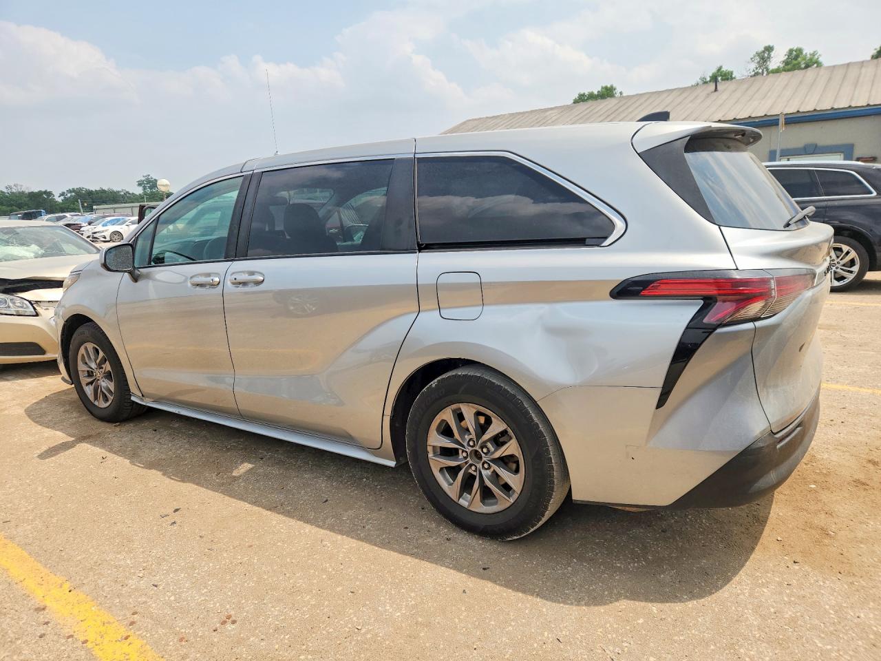 Toyota Sienna Le