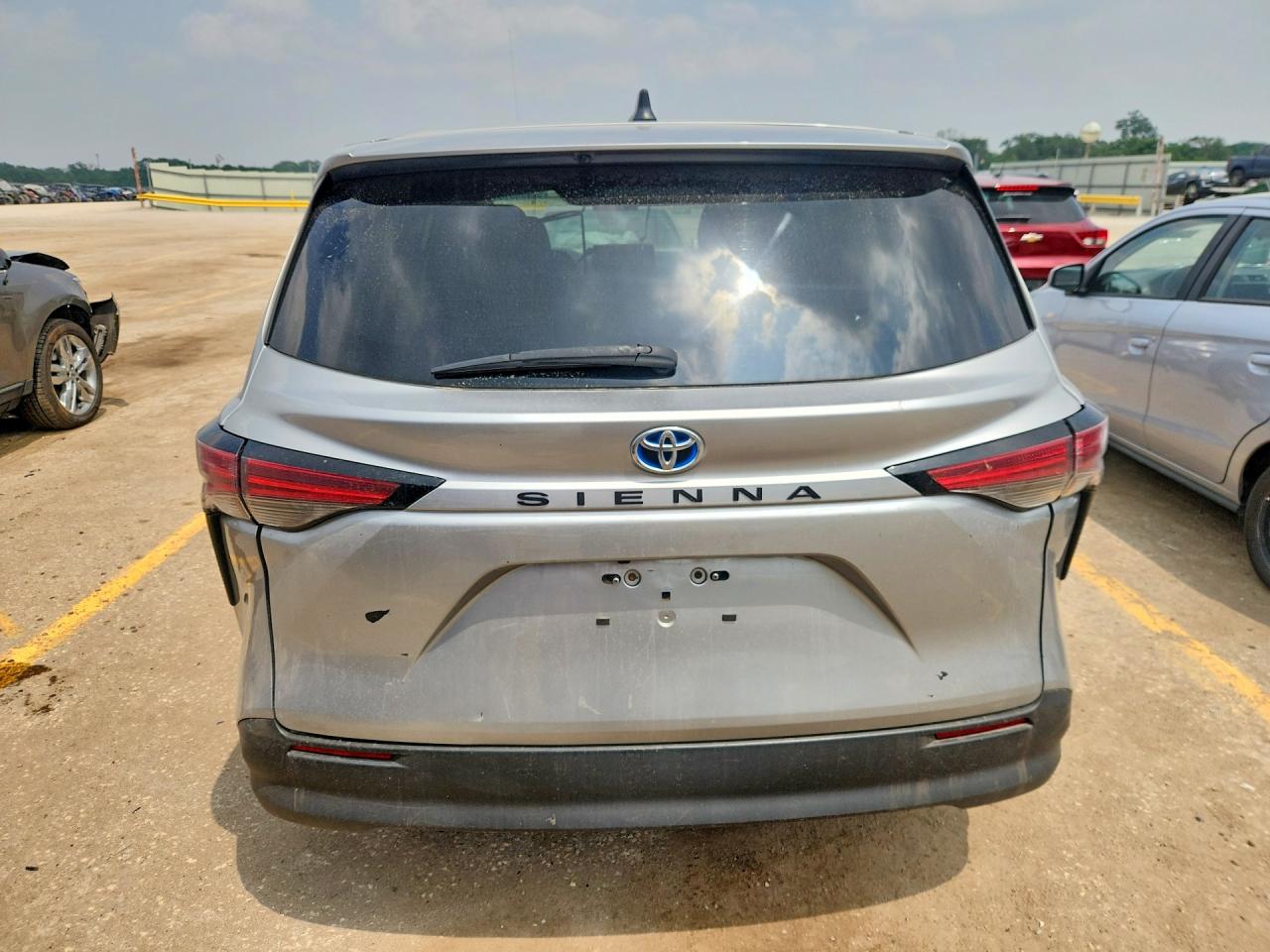 Toyota Sienna Le