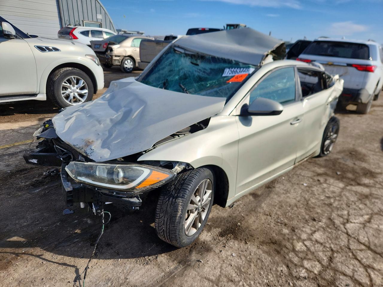 Salvage Hyundai ELANTRA Image