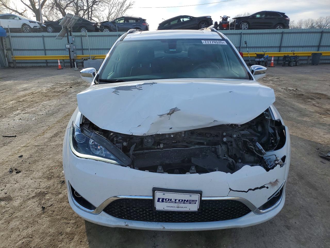 Chrysler Pacifica Limited
