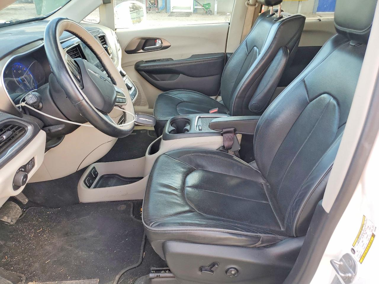 Chrysler Pacifica Limited