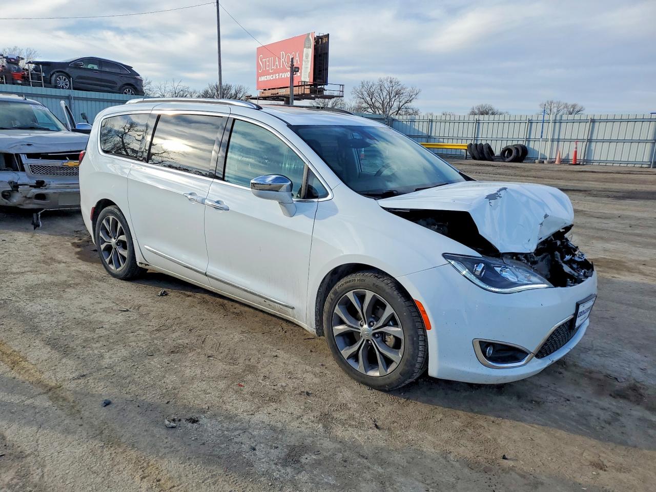 Chrysler Pacifica Limited