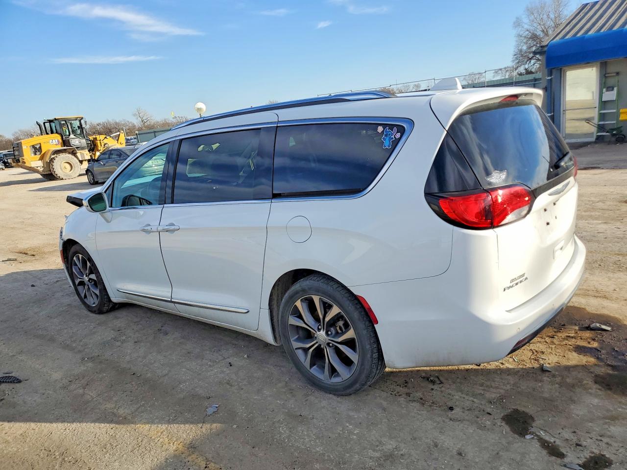 Chrysler Pacifica Limited