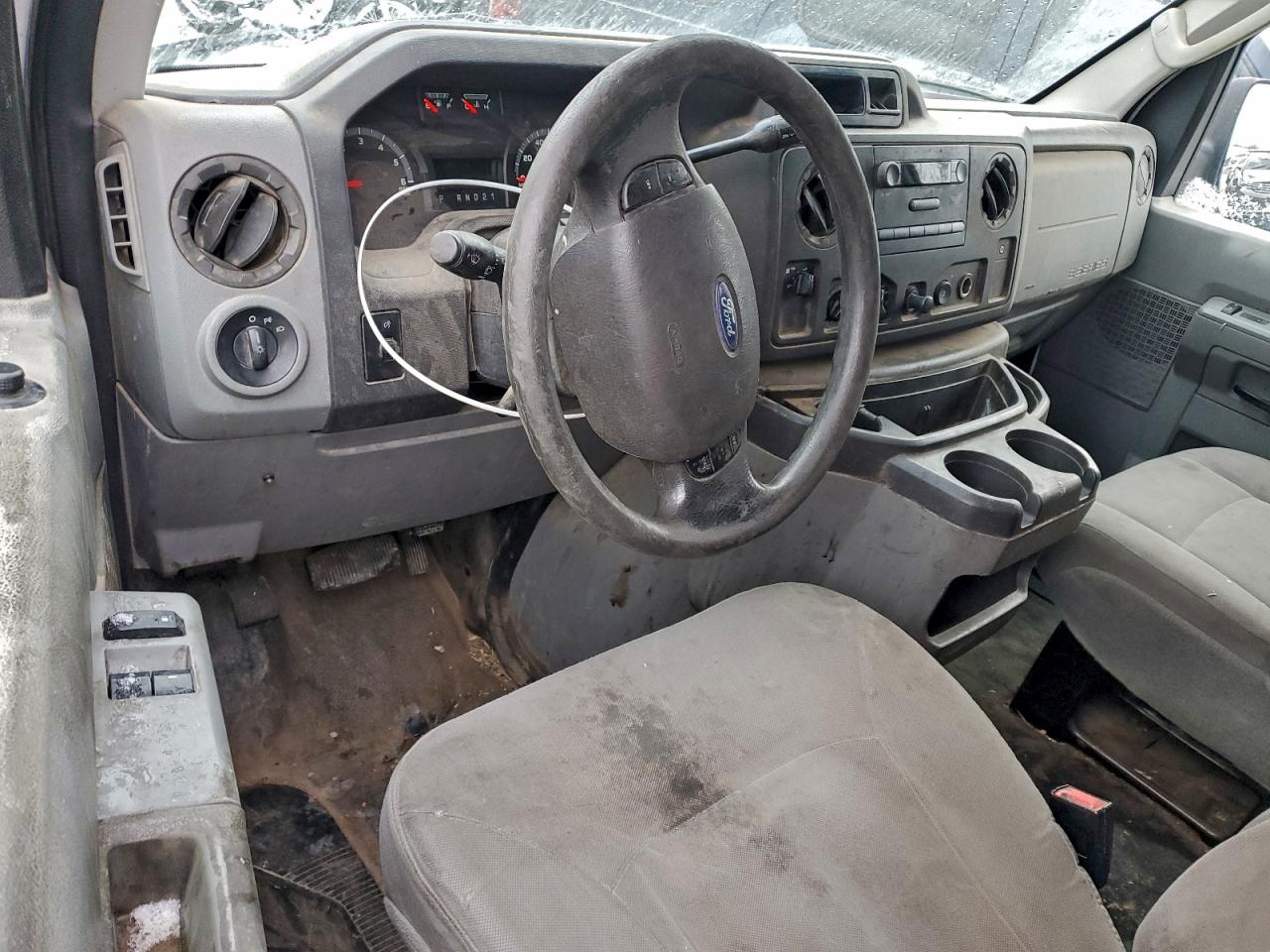Ford Econoline E250 Van