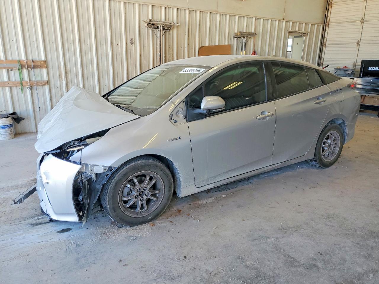 Salvage Toyota Prius Image