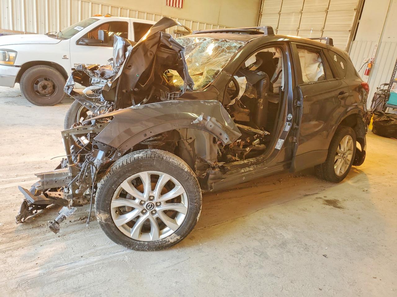 Salvage Mazda Cx Image