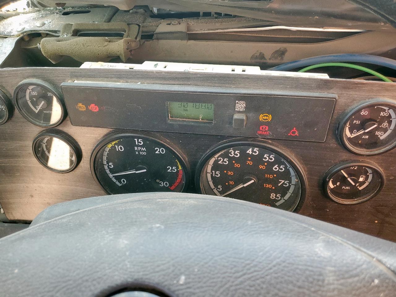 Freightliner Conventional Columbia