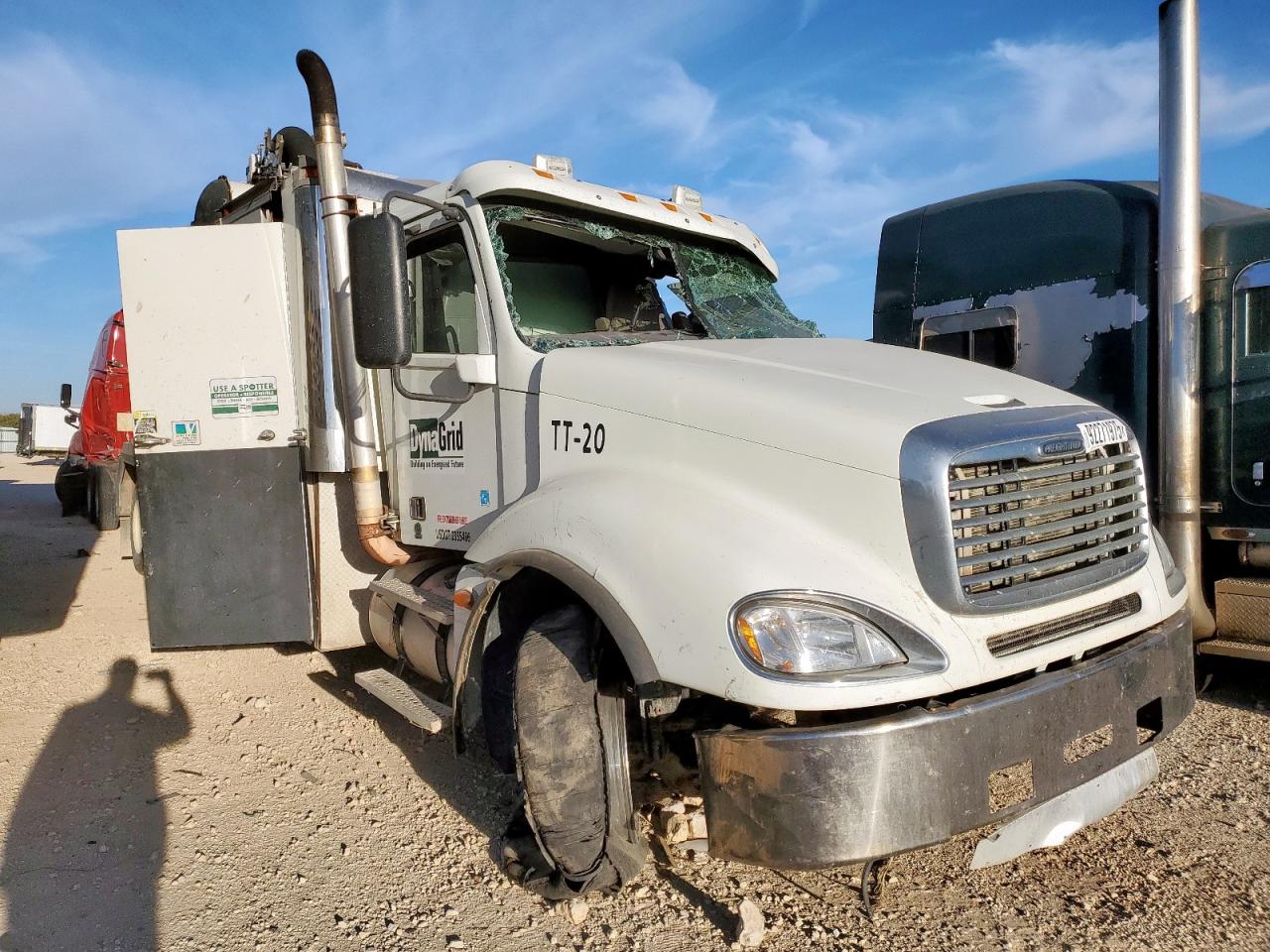 Salvage Freightliner Conventional Image