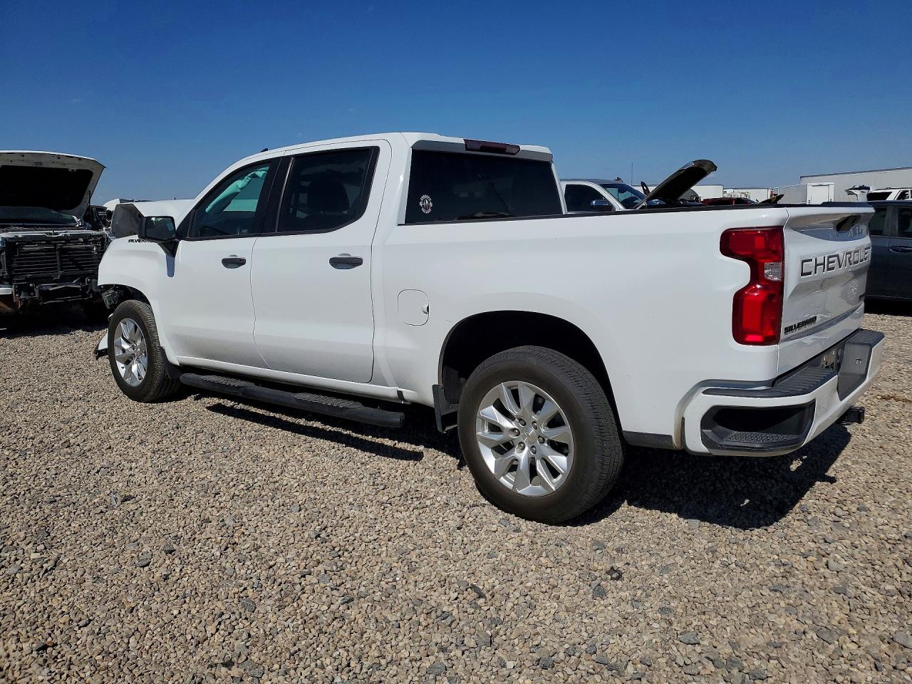 Chevrolet Silverado C1500 Custom