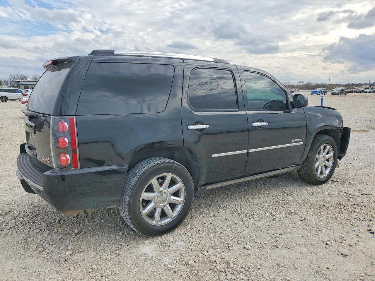 GMC Yukon Denali