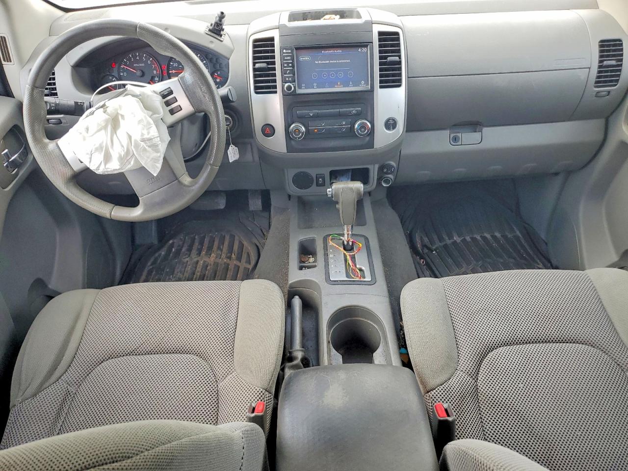 Nissan Frontier Sv
